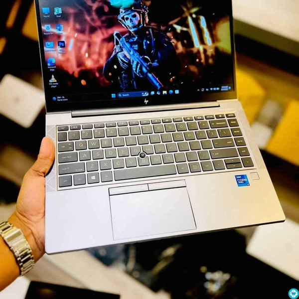 HP ZBook Firefly 14 G8 | Touch | i7 11th Gen | 16GB | 512GB SSD | - 4/7