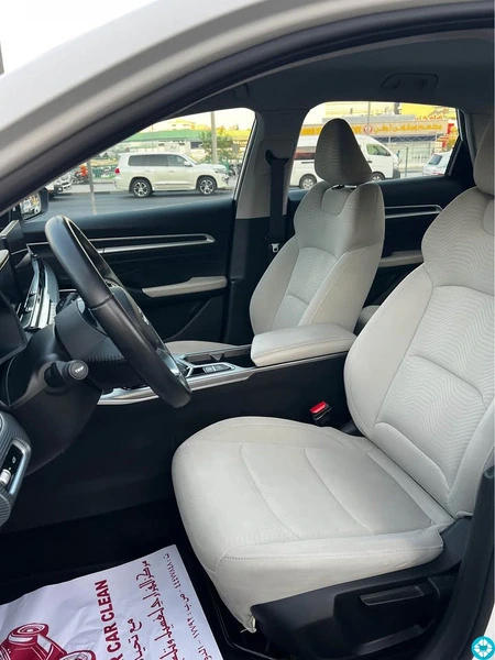 Geely Emgrand 2025 - 6/7