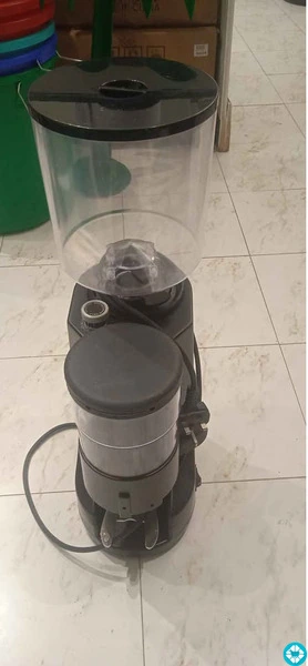 Coffee machine with grinder - 3/3