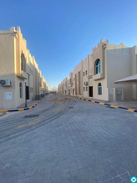 Brand new apartments and studios in a compound in Ain Khaled - 4/6