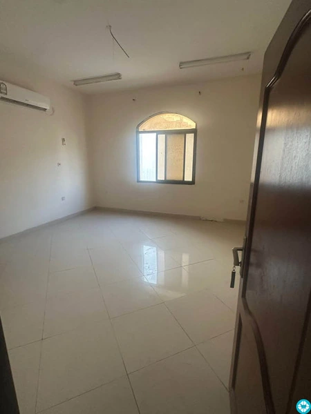 Standalone Villa for Rent in Umm Sala Mohammed 9BHK - 5/6