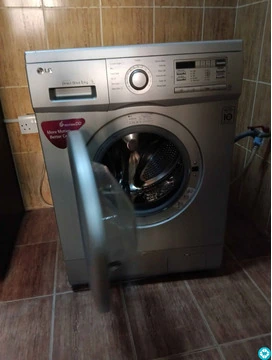 Used LG washing machine 6Kg - 4