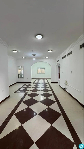 Compound villa near old rayyan metro station - 2/8
