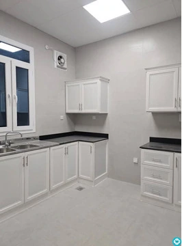 BRAND NEW 2 BHK AVAILABLE BIN OMRAN NEAR HMC FOR EXECUTIVE BACHELORS - 4