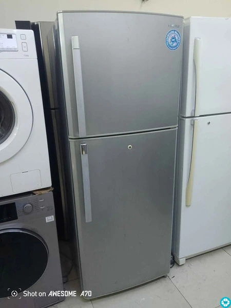 Used Samsung fridge for sale. - 2/2