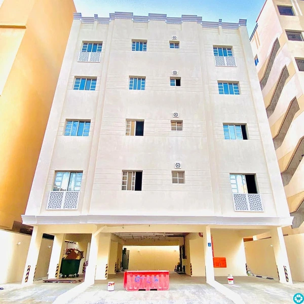 2bhk only family one year contact location Umm Ghuwailina 2 year contract one month free