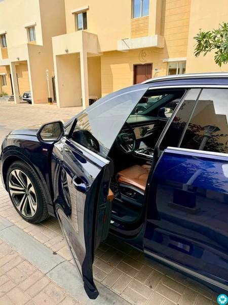 Audi Q8 S line 2019 leaving Urgent selling - 3/8