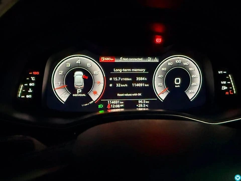 Audi Q8 S line 2019 leaving Urgent selling - 6