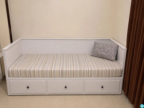 White ikea dey-bed with mattress very good condition & quality
