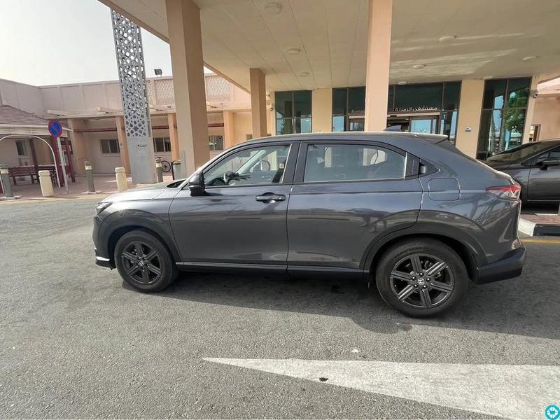 Honda HRV 2023 Mid-option. 37,000 km Mileage Full service history - 3/6