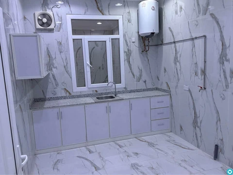 2bhk 2bath brand new family apartments for rent in Aziziya. Including kharama and wifi - 3
