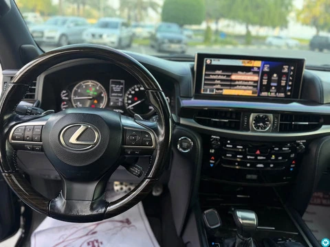 Lexus LX570 s 2018 full option - 4