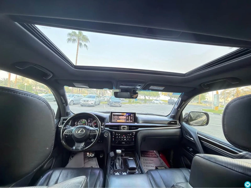 Lexus LX570 s 2018 full option - 5/6