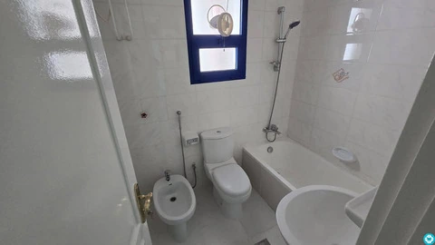 5 BHK COMPOUND VILLA FOR RENT 5 Bedrooms 4 Bathrooms Spacious Living Hall Rent - 7
