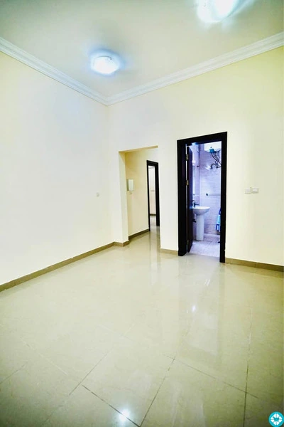 Staff Villa for Rent in Umm Salal Ali - 3/8