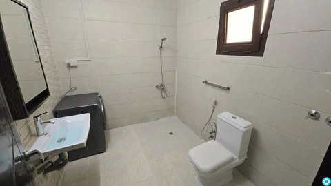 FULLY FURNISHED LUXURY SUPER SPACIOUS STUDIO - 5