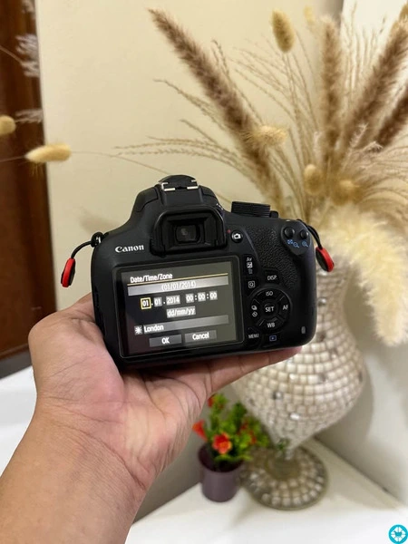 Canon 1200D (With Original Charger and Memory Card) - 4/6
