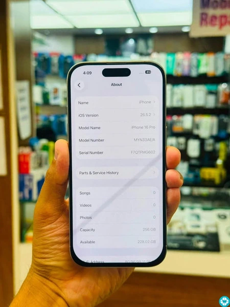 iPhone 16 pro Neat and clean condition - 2/4