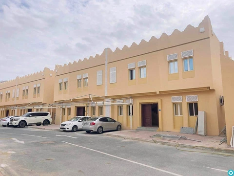🏡 6 BHK & 7 BHK BACHELOR VILLAS FOR RENT