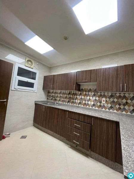 3 BHK Unfurnished Apartment - 4/8