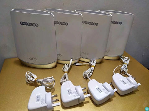 Orbi RBR750 WiFi router - 3