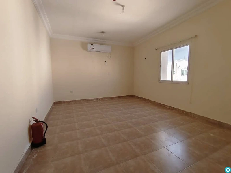 apartment in Bin Imran - 2/7