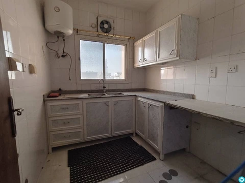 apartment in Bin Imran - 5