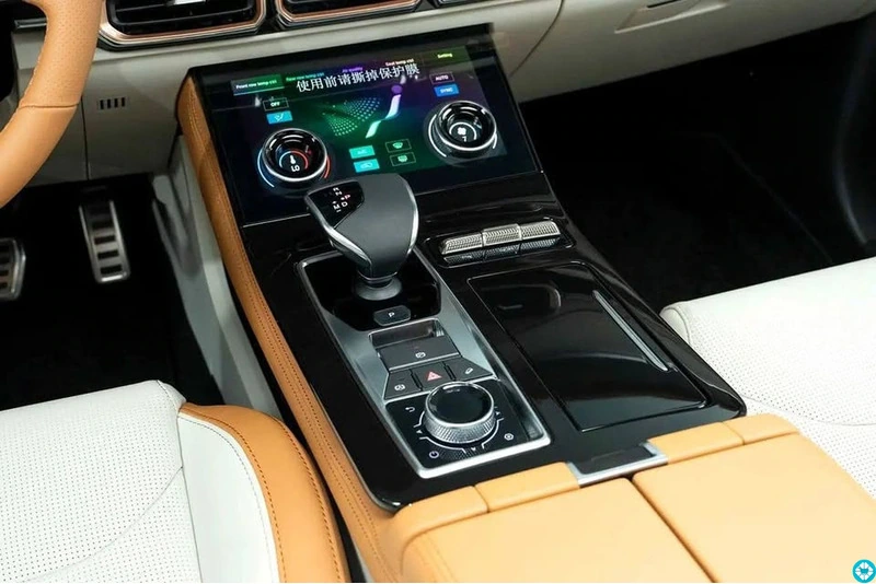 Jetour X70 plus Luxury 2025 - 6/8