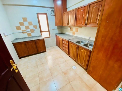 Un&Furnished 3Bedroom Apartment