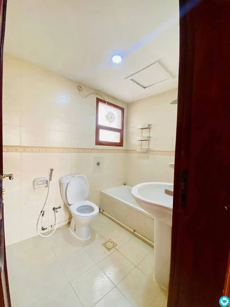 Un&Furnished 3Bedroom Apartment - 8/8