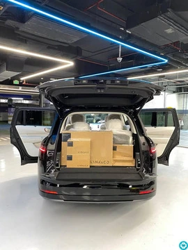 Lynk & co 900 - 3