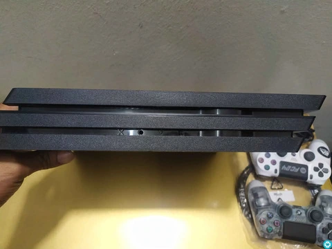 PlayStation 4 pro 1 TB storage Softer version 8.00 - 4