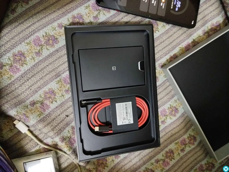 REDMAGIC Astra Gaming Tablet - 1/6
