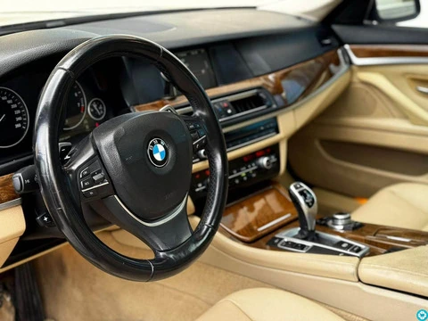 BMW 530i – 2013 Model – Excellent Condition - 6