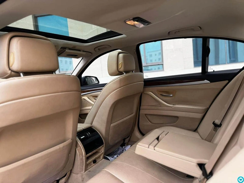 BMW 530i – 2013 Model – Excellent Condition - 7/8