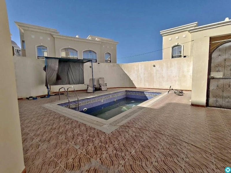 Villa for rent in Al Garafa - 7/8